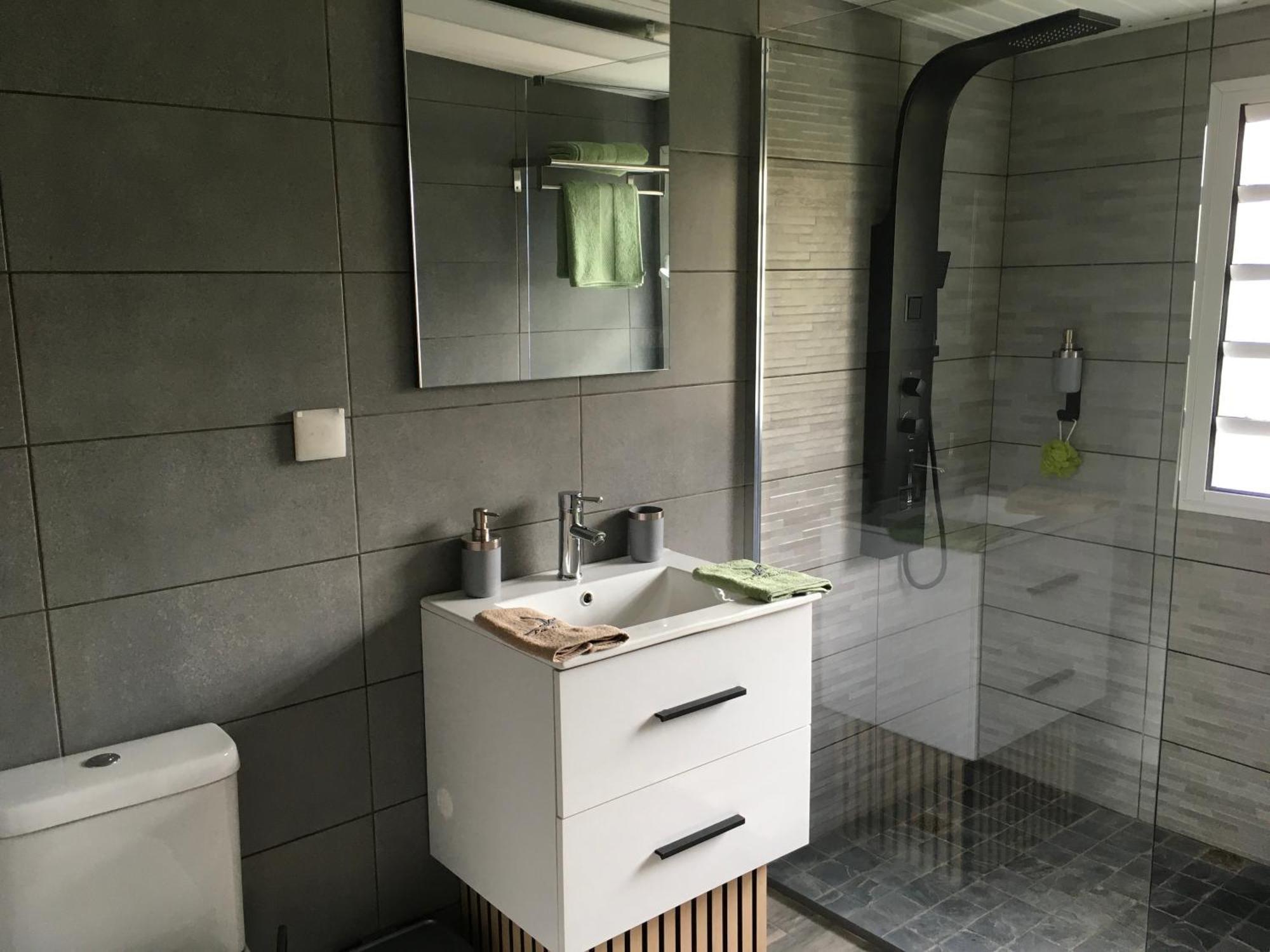 Ti Kaz Hoareau Bed & Breakfast Салази Екстериор снимка